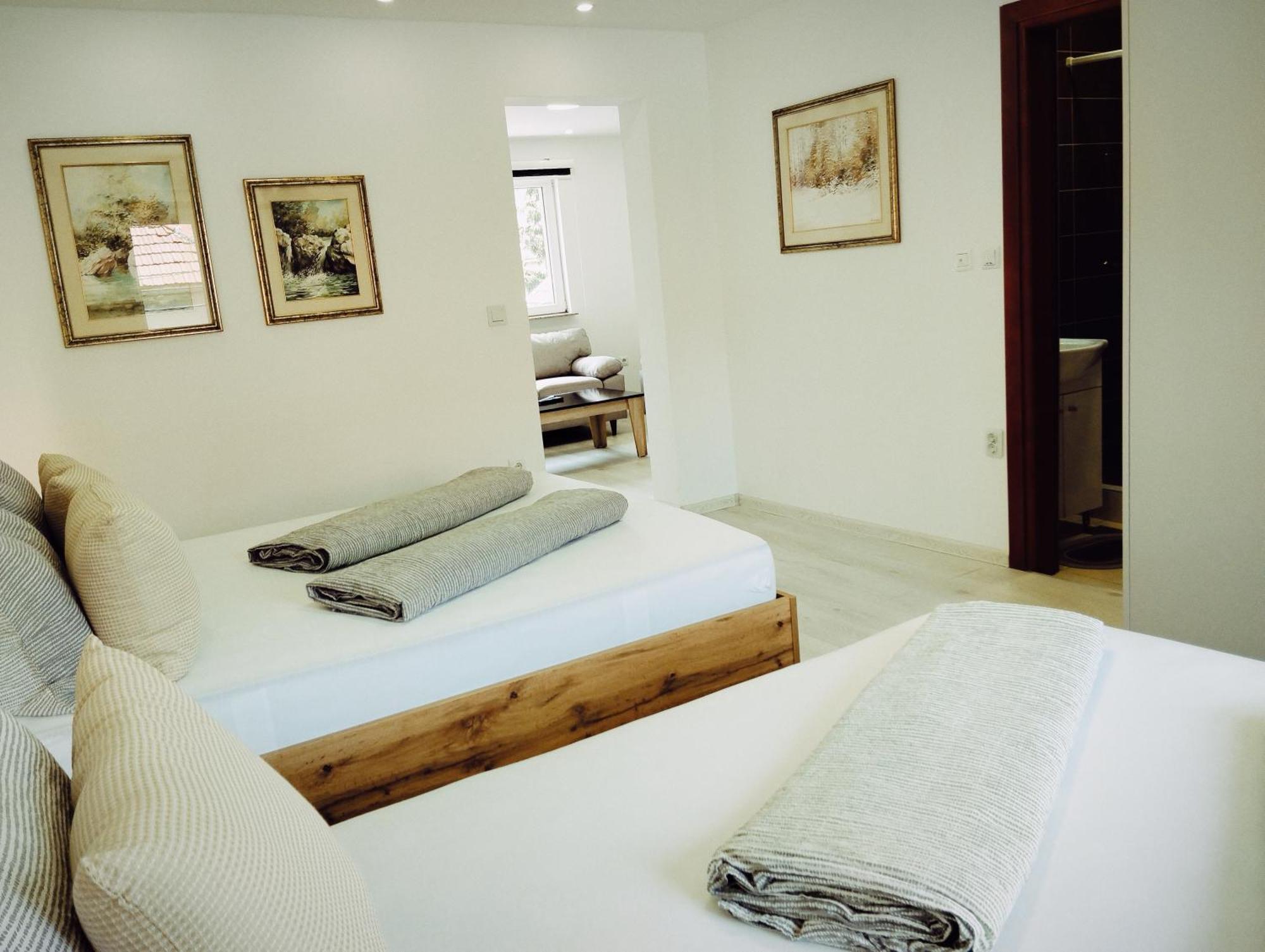 Guest House Bujrum SJJ Extérieur photo
